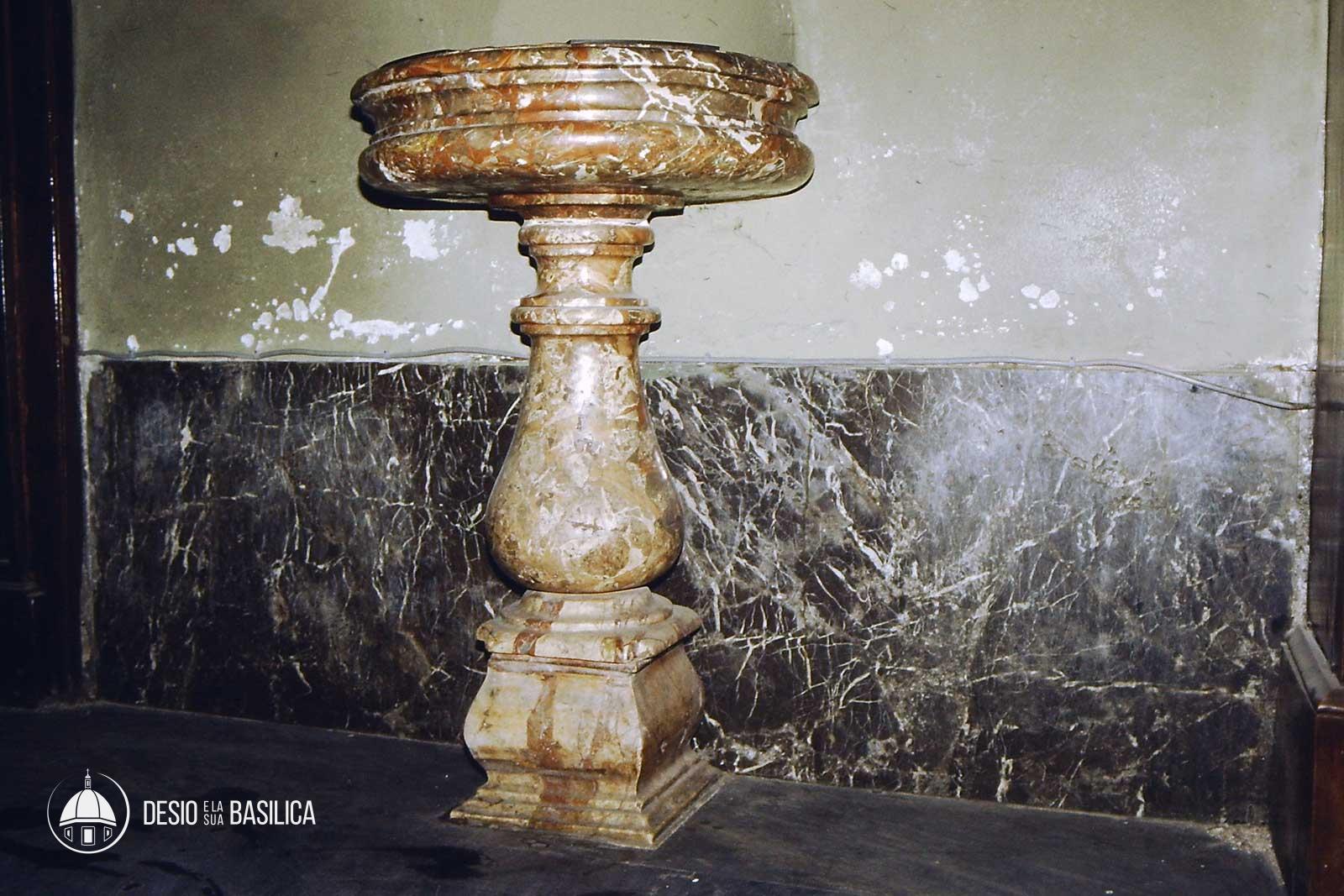 Acquasantiere marmoree (1634) Acquasantiere marmoree